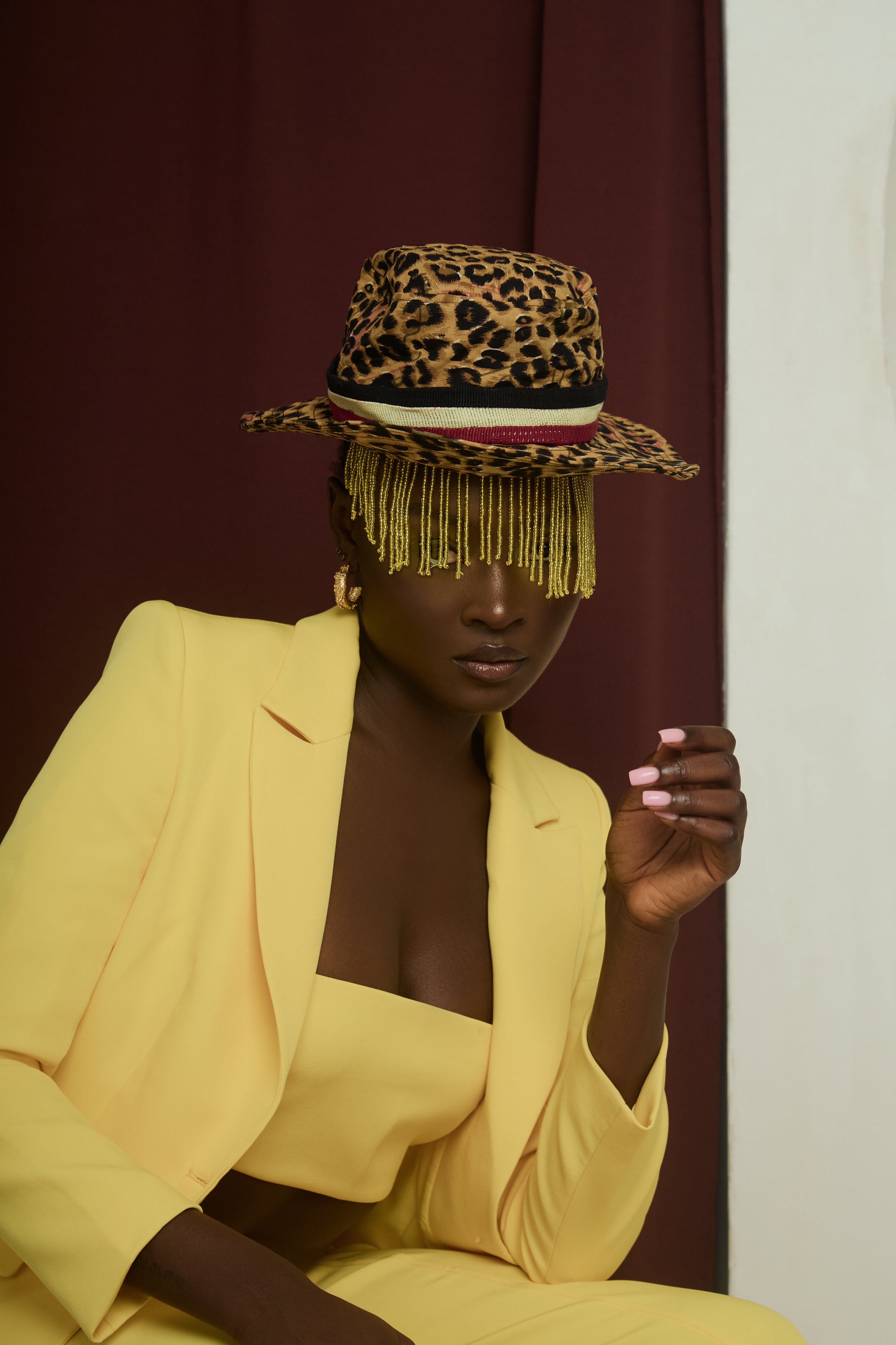 Modern Empress Suit – Oversized Blazer, Bandeau, and Low-Waist Trousers